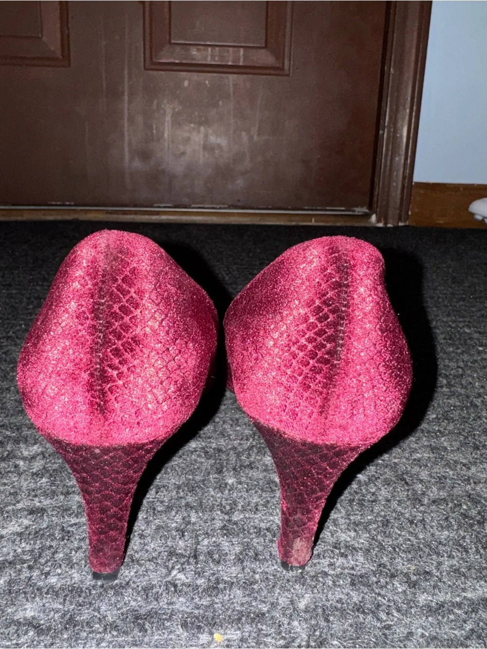 Women's Burgundy Pointed Toe Kitten Heels - Elegant Velvet Finish